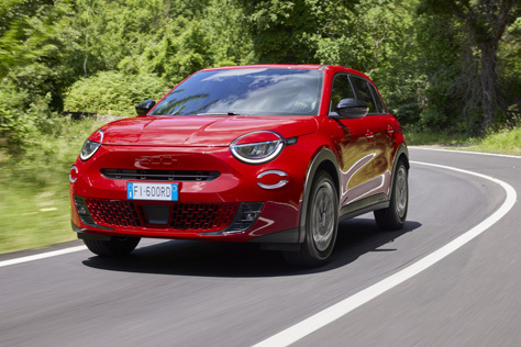 NewFiat600eRED-3.jpg