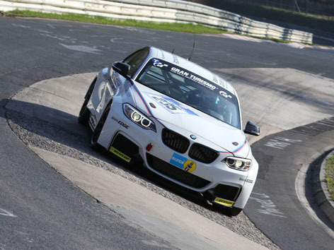 ドイツでも2ペダルが人気のBMW M235i Racing: 世良耕太の